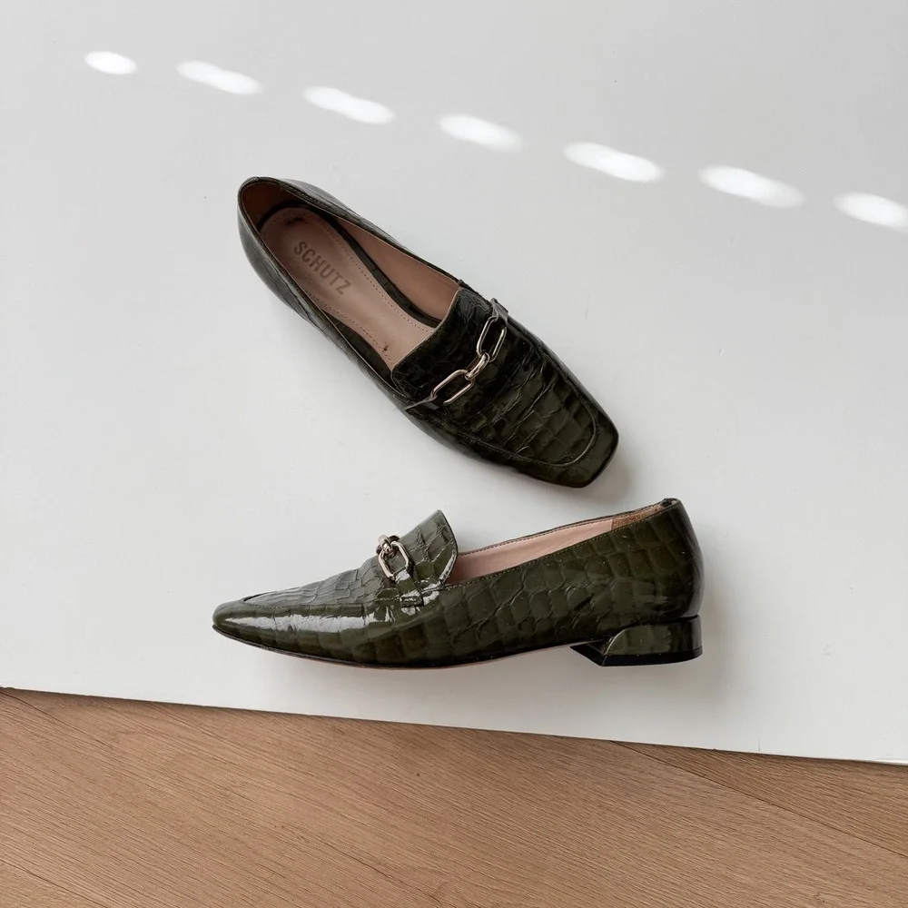 Schutz Olive Green Croc Embossed Patent Leather Horsebit Loafers 7B Preppy